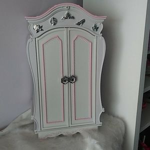 18" doll clothes armoire/wardrobe/closet for AG